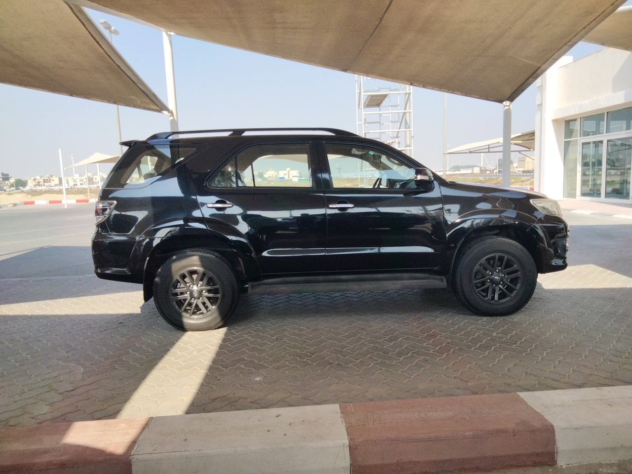 Toyota Fortuner - Image 4