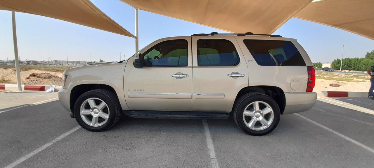 Chevrolet Tahoe - Image 2