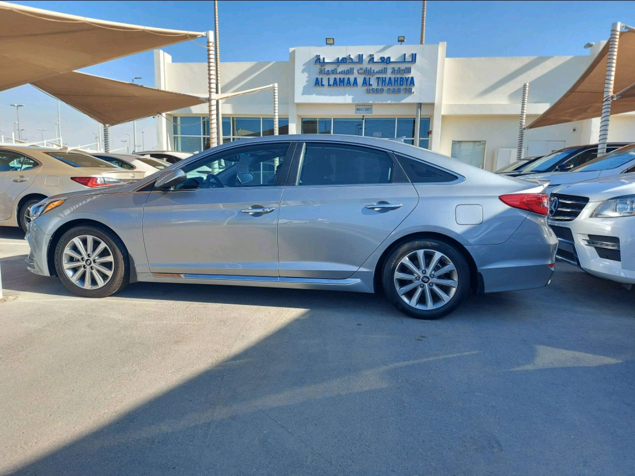 Hyundai Sonata - Image 2