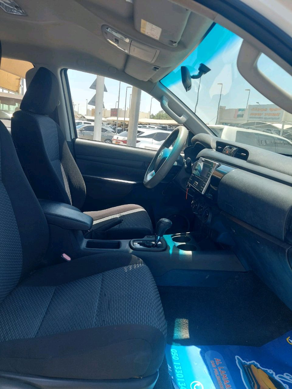 Toyota Hilux - Image 13