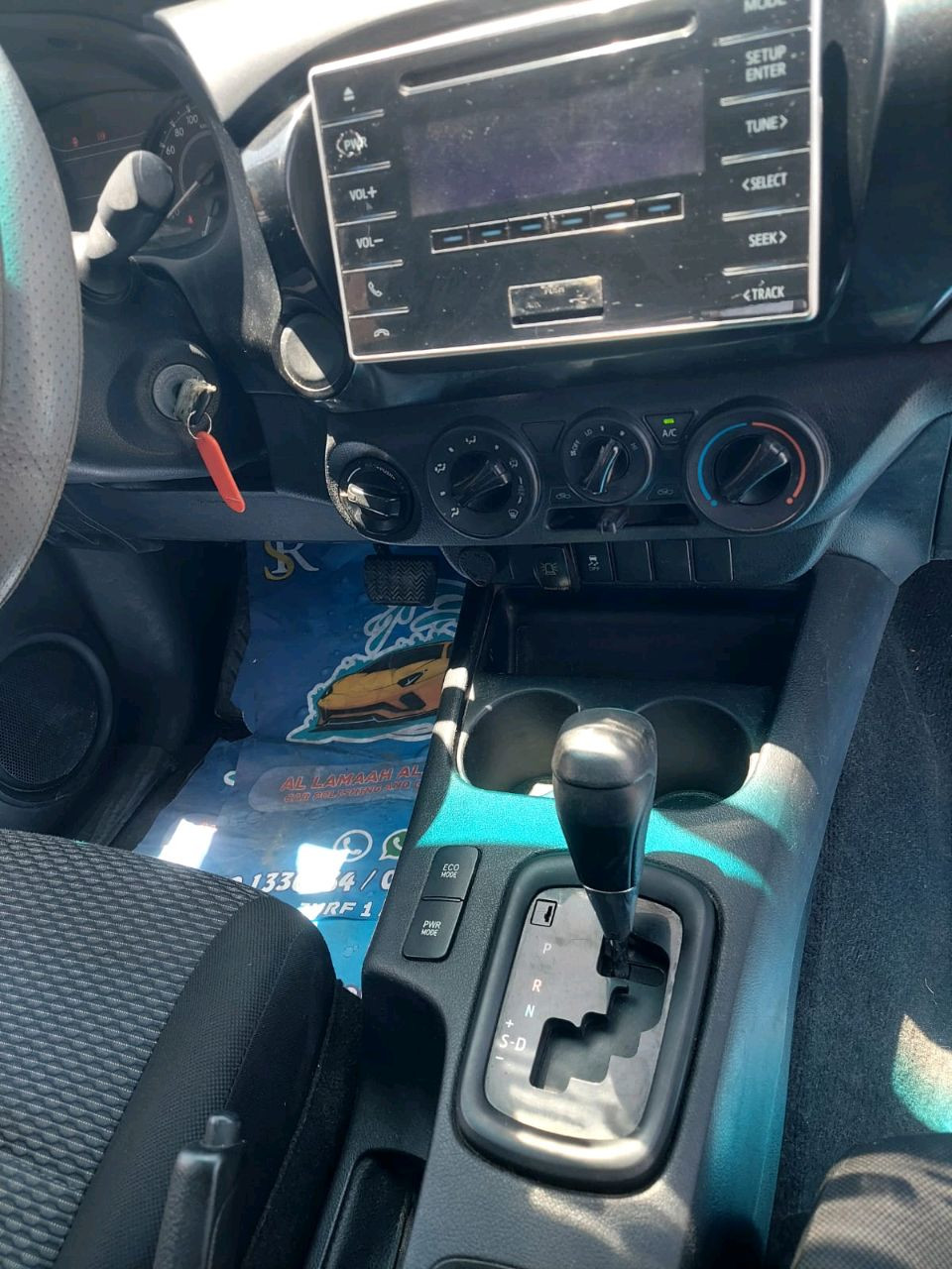 Toyota Hilux - Image 4
