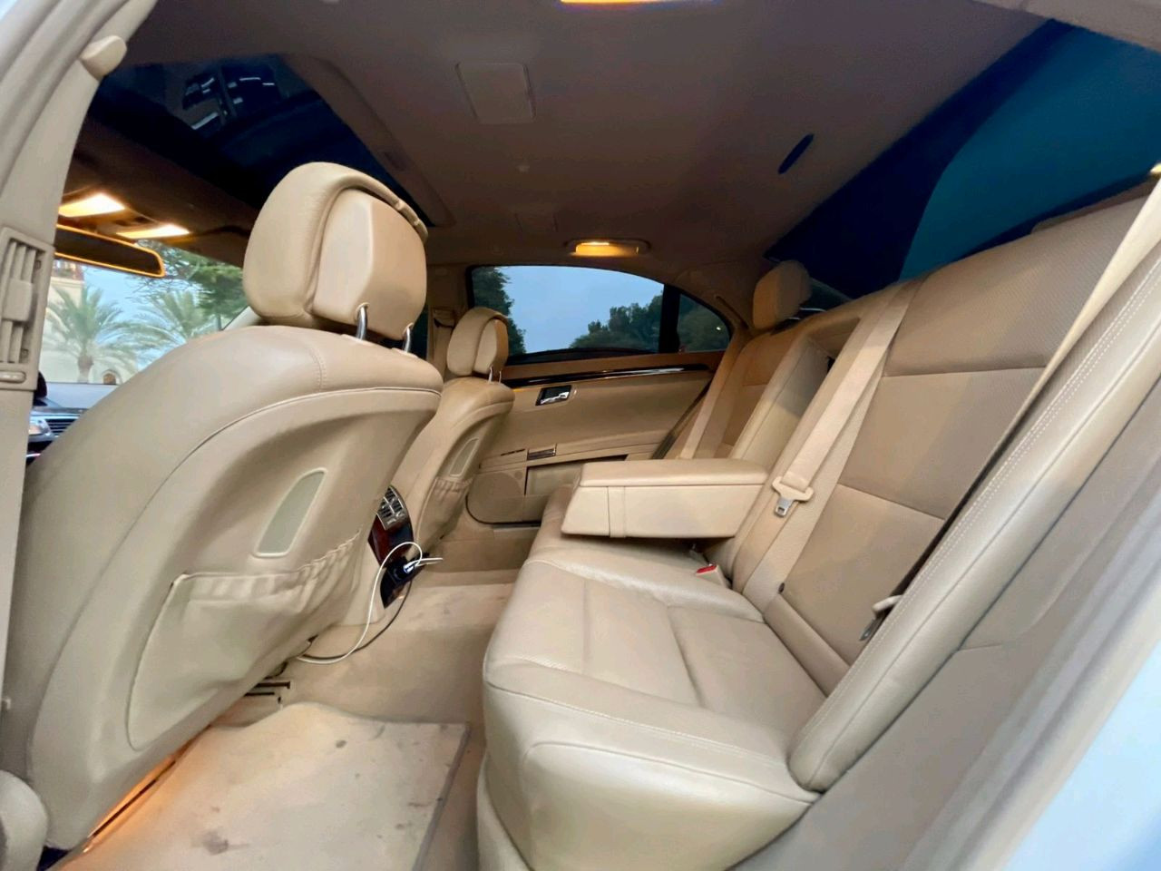 Mercedes Benz S-Class - Image 9