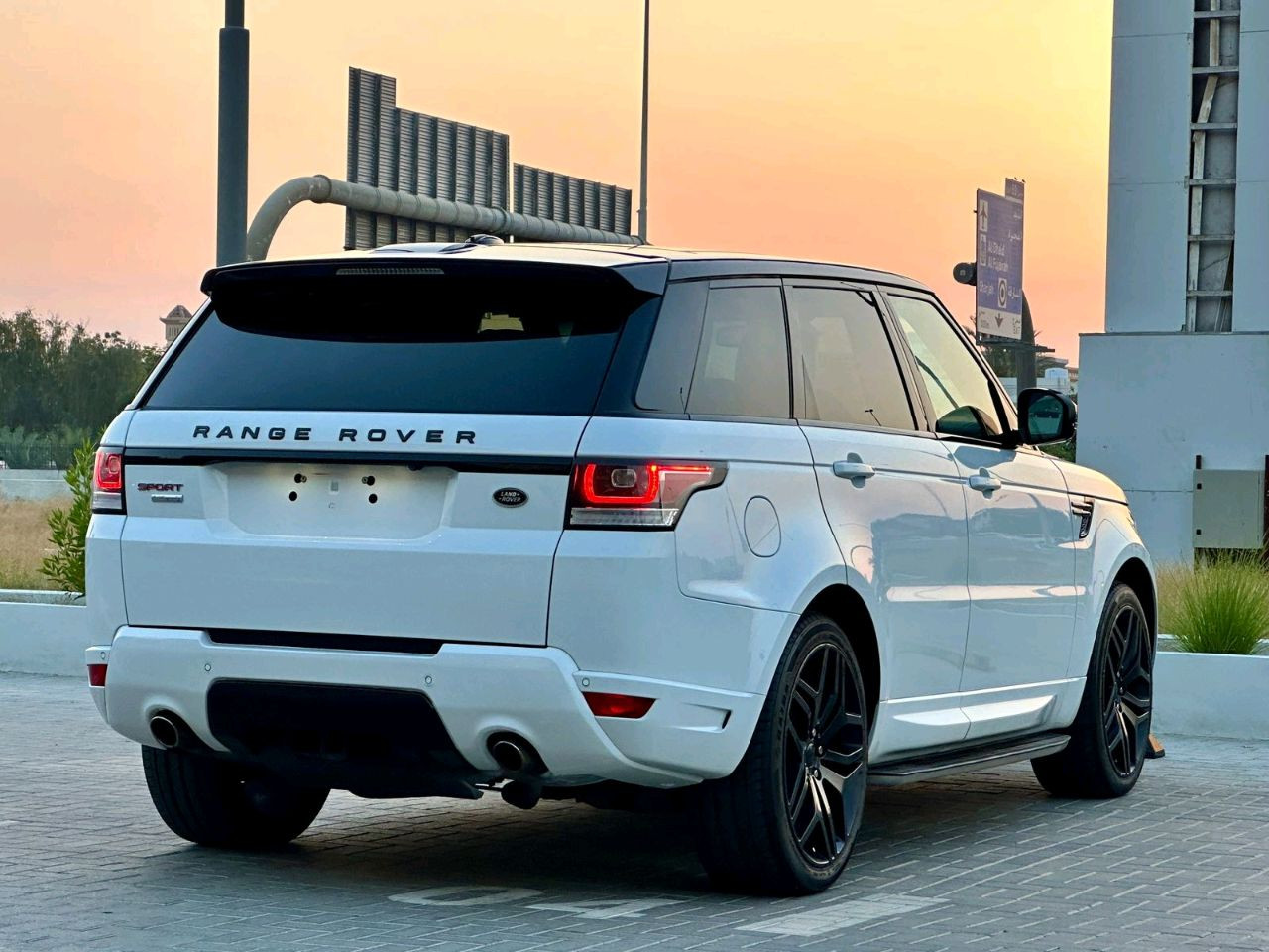 Range Rover Autobiography - Image 10