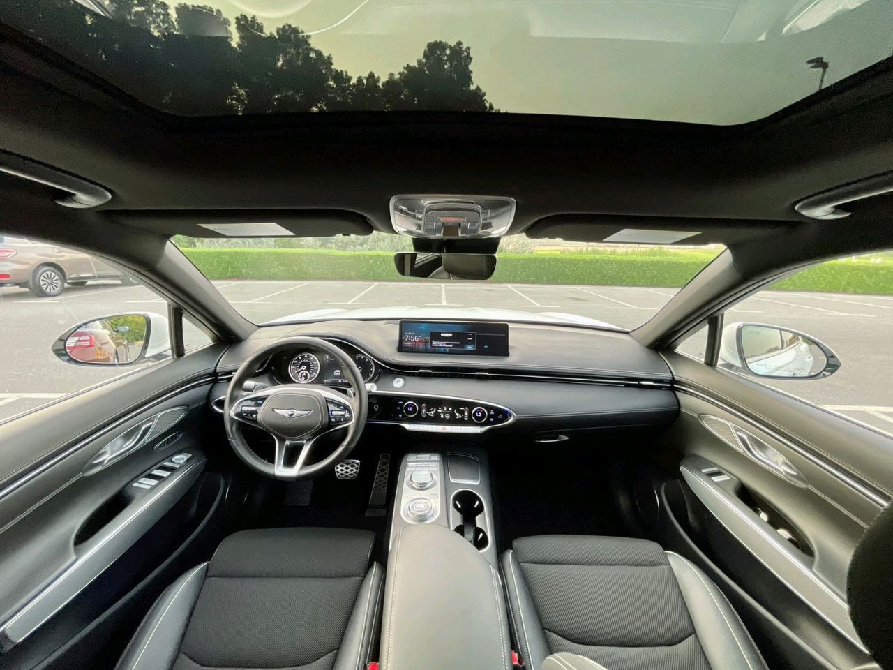 Genesis GV70 - Image 12