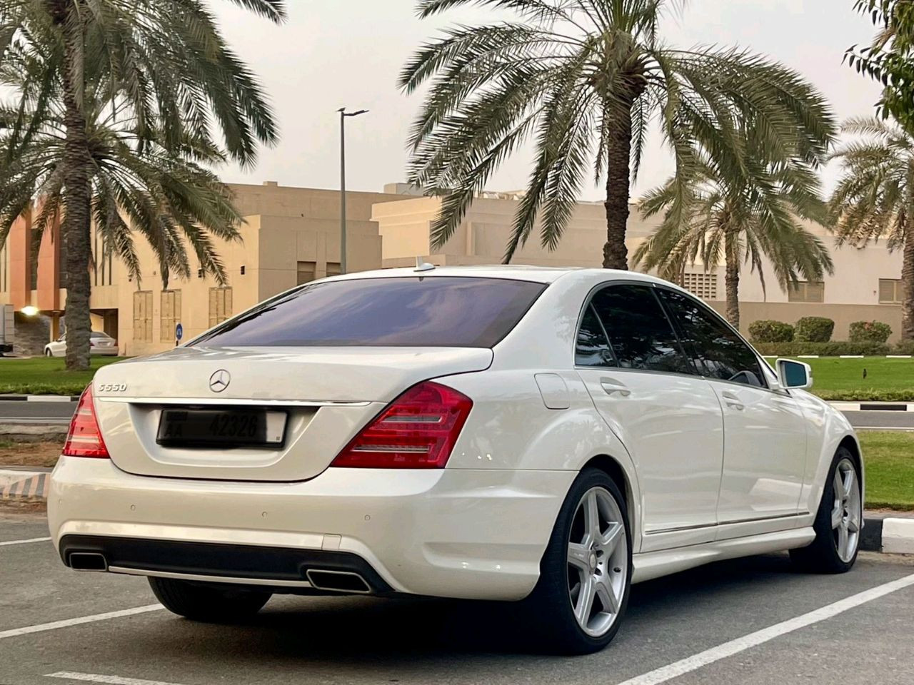 Mercedes Benz S-Class - Image 2