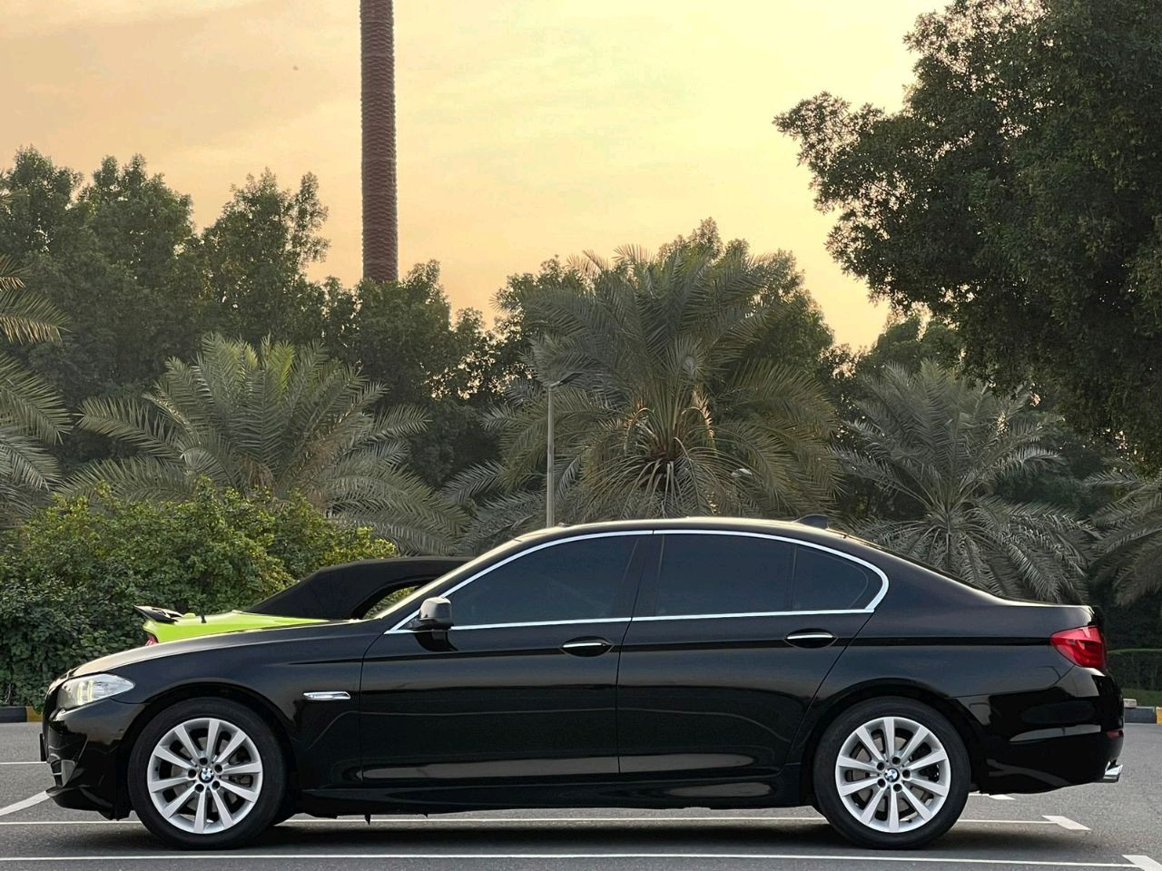 BMW 5-Series - Image 3
