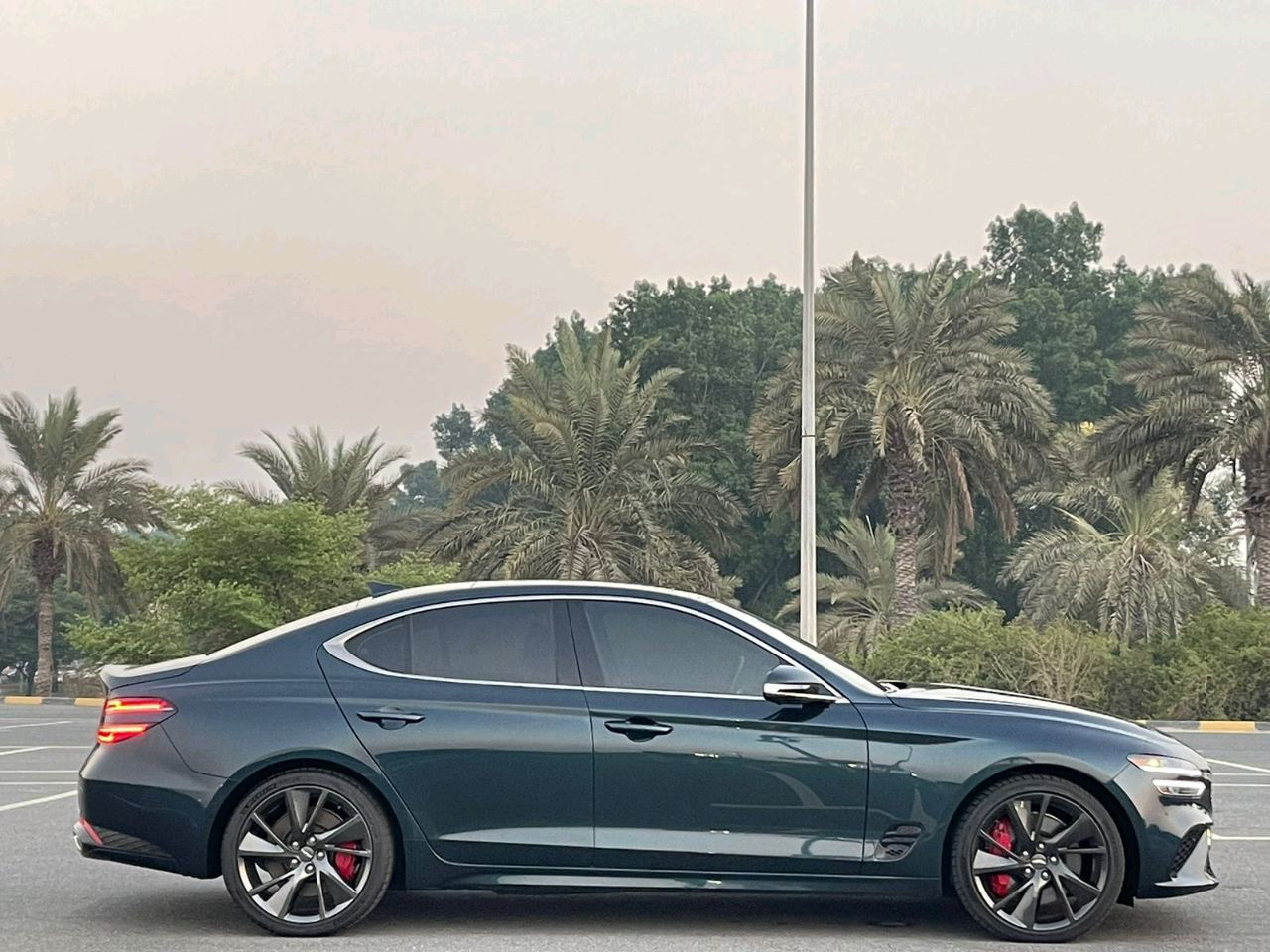 Genesis G 70 - Image 4