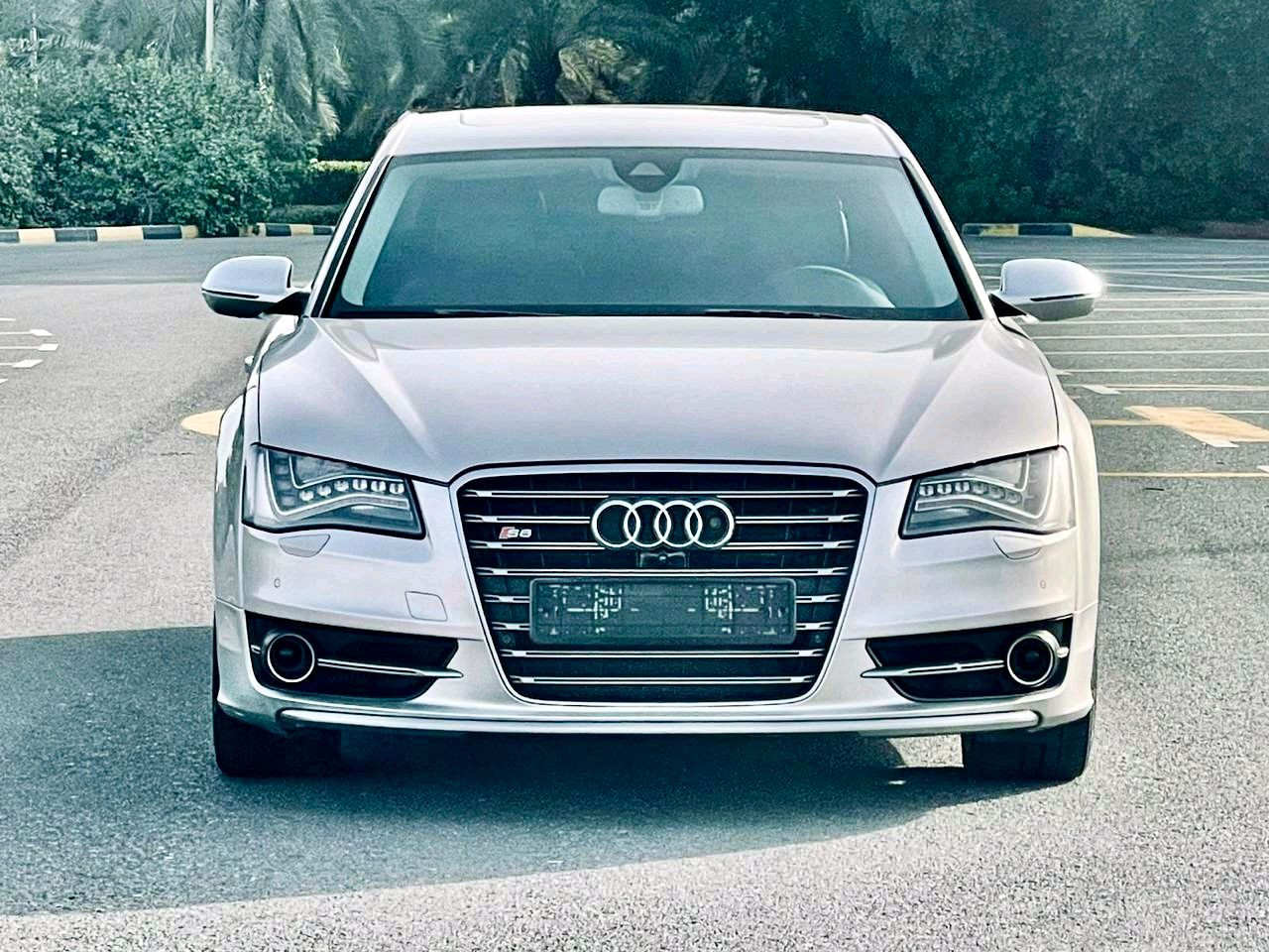 Audi S8 - Image 3