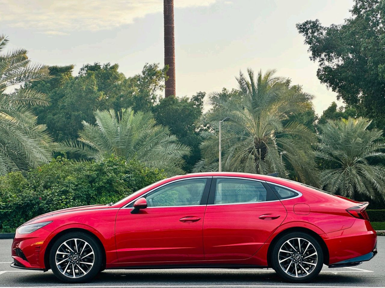 Hyundai Sonata - Image 5