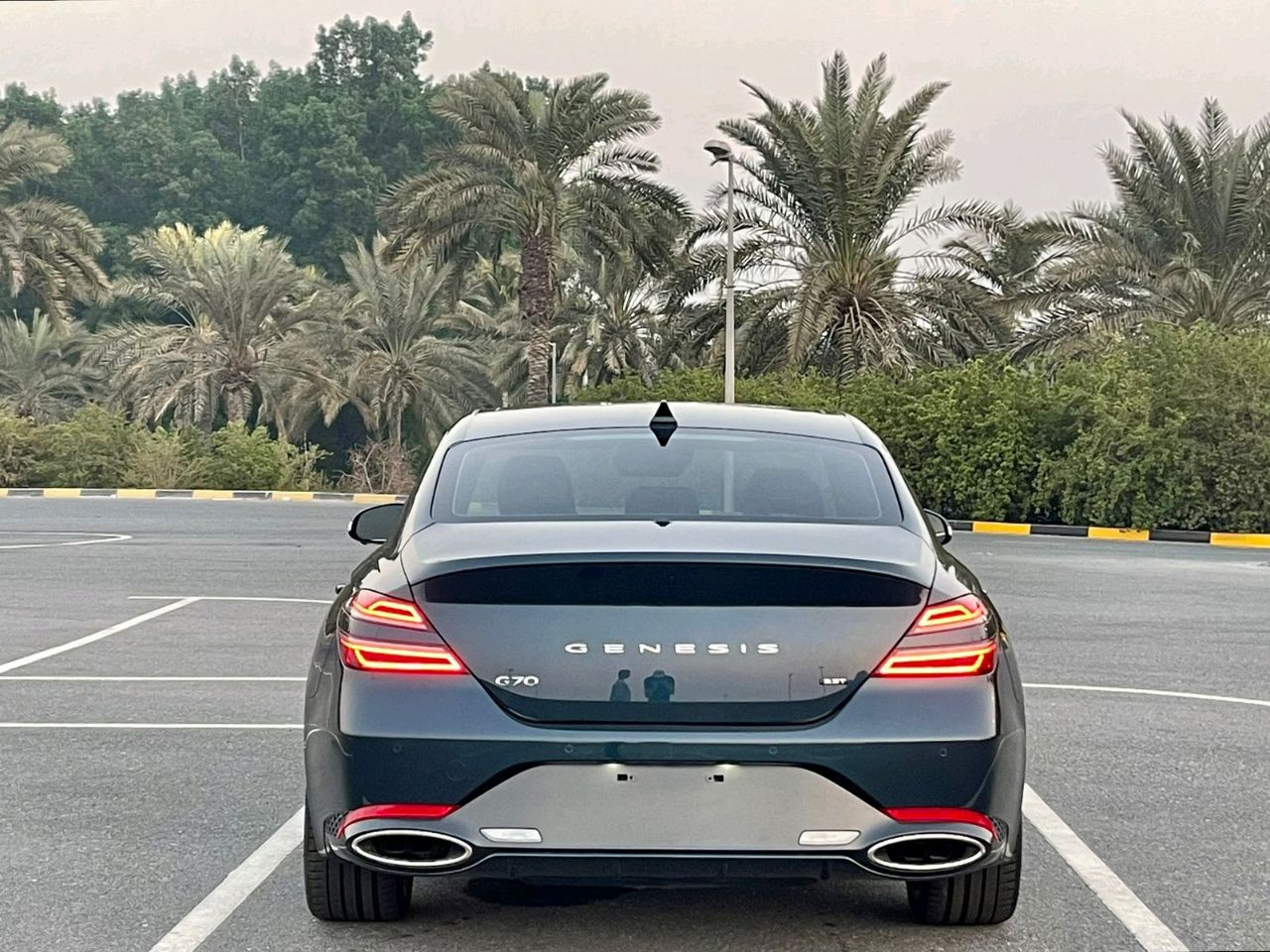 Genesis G 70 - Image 8