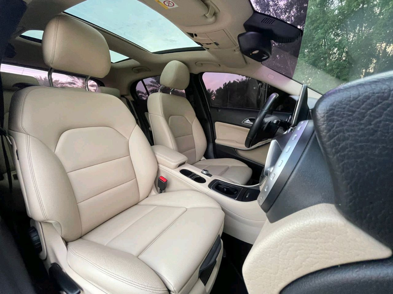 Mercedes Benz GLA - Image 9