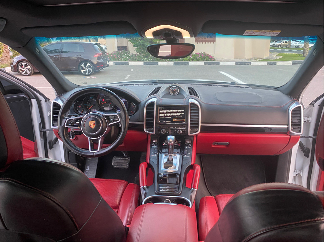 Porsche Cayenne - Image 7