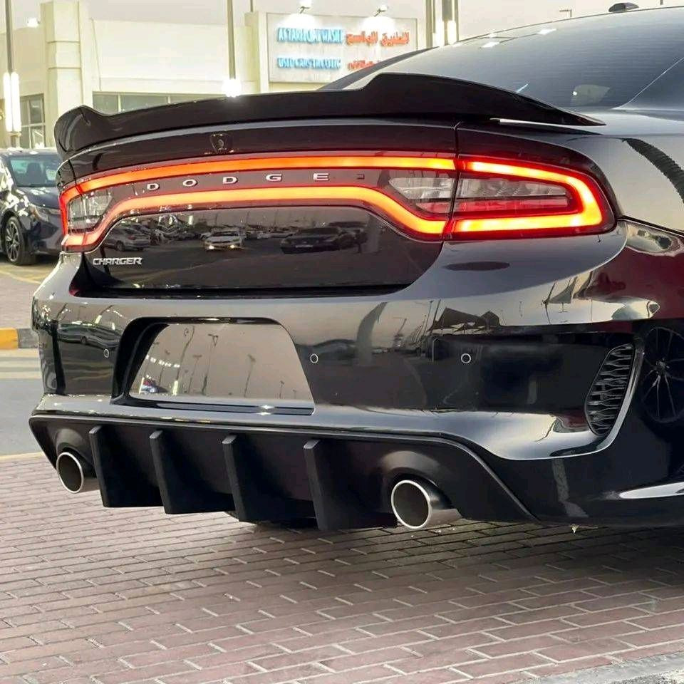 Dodge Charger - Image 2