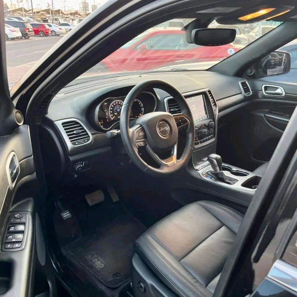 Jeep Grand Cherokee - Image 7