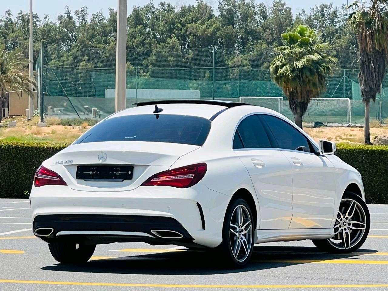 Mercedes Benz CLA - Image 4