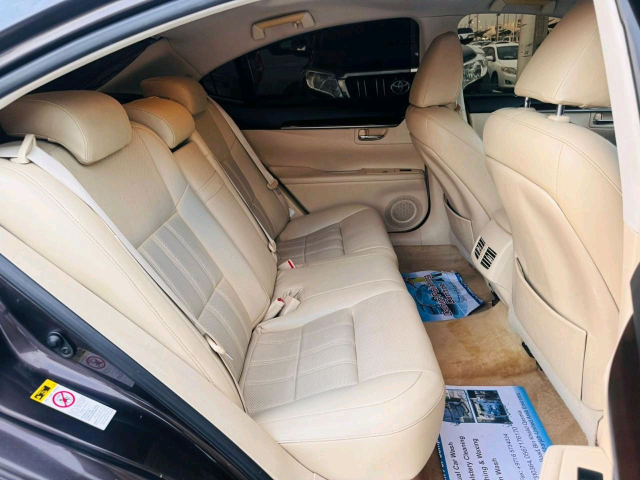 Lexus ES-Series - Image 9