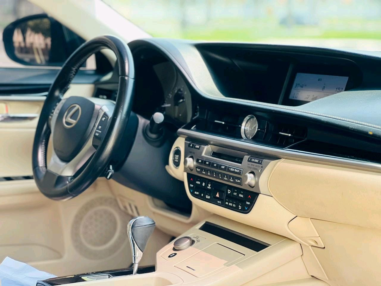 Lexus ES-Series - Image 9