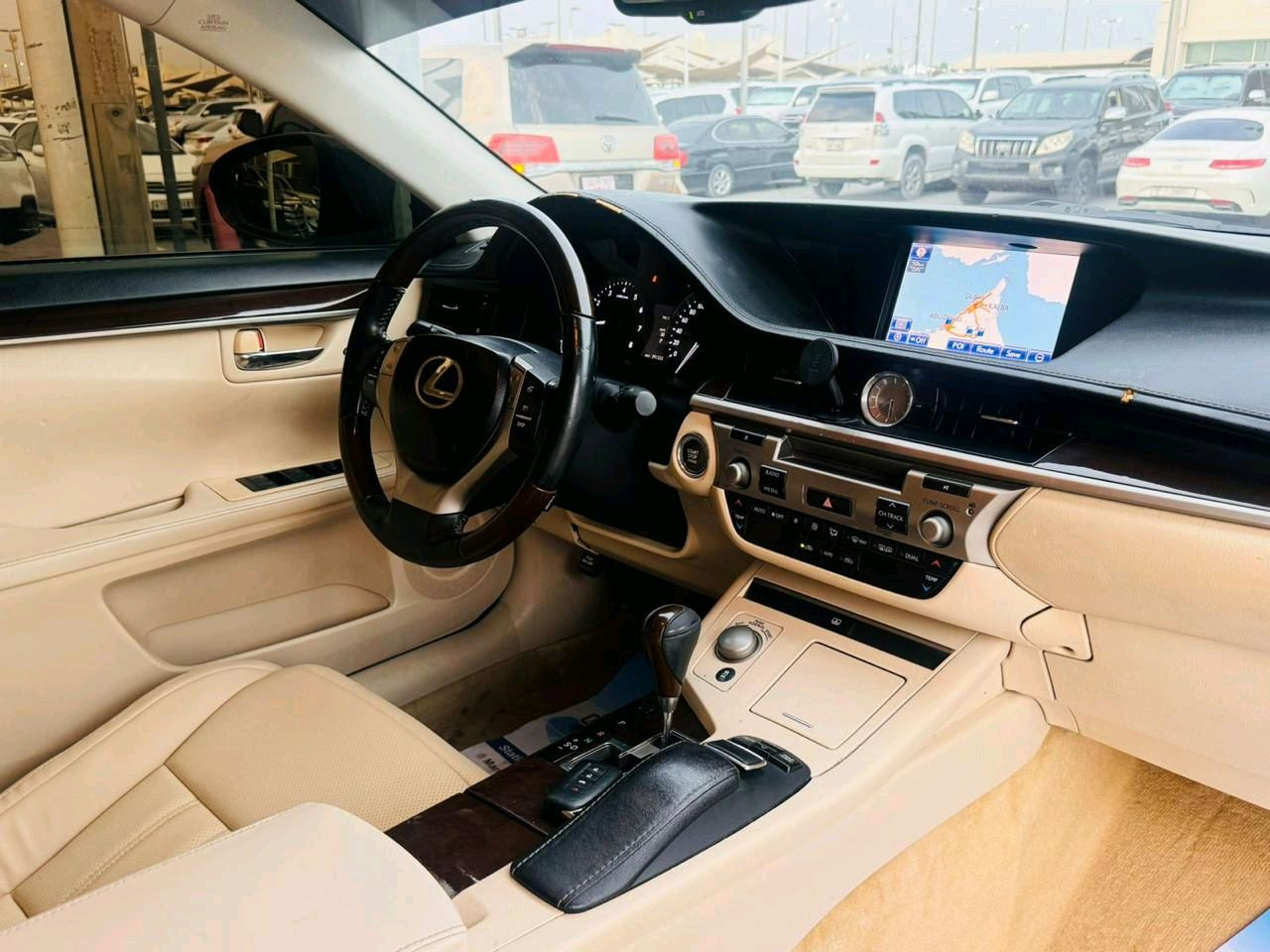 Lexus ES-Series - Image 11