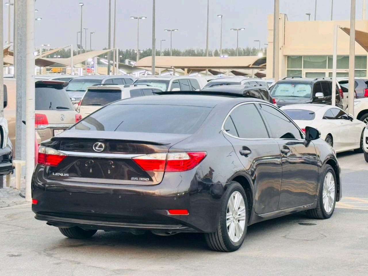 Lexus ES-Series - Image 12
