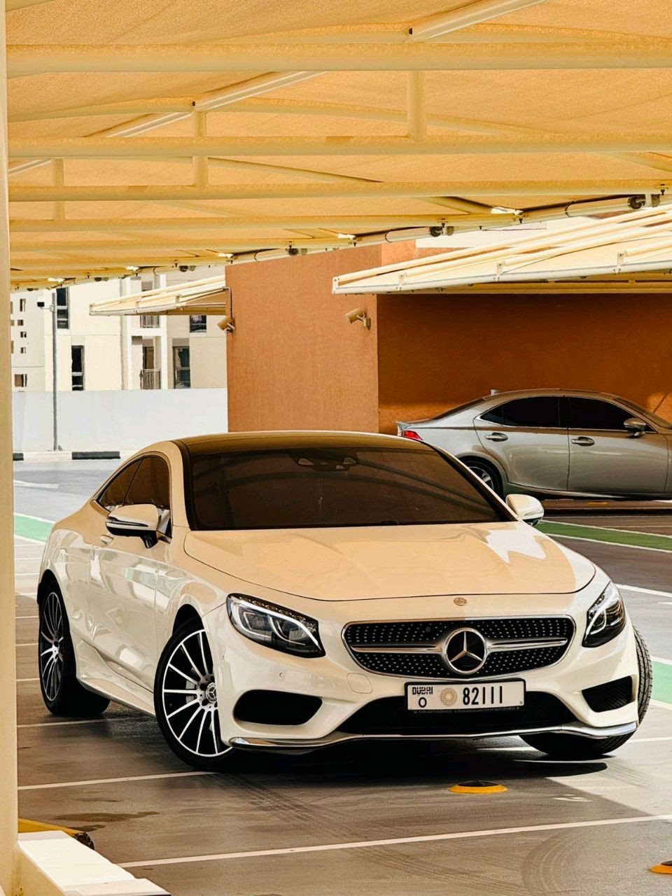 Mercedes Benz S-Class - Image 8