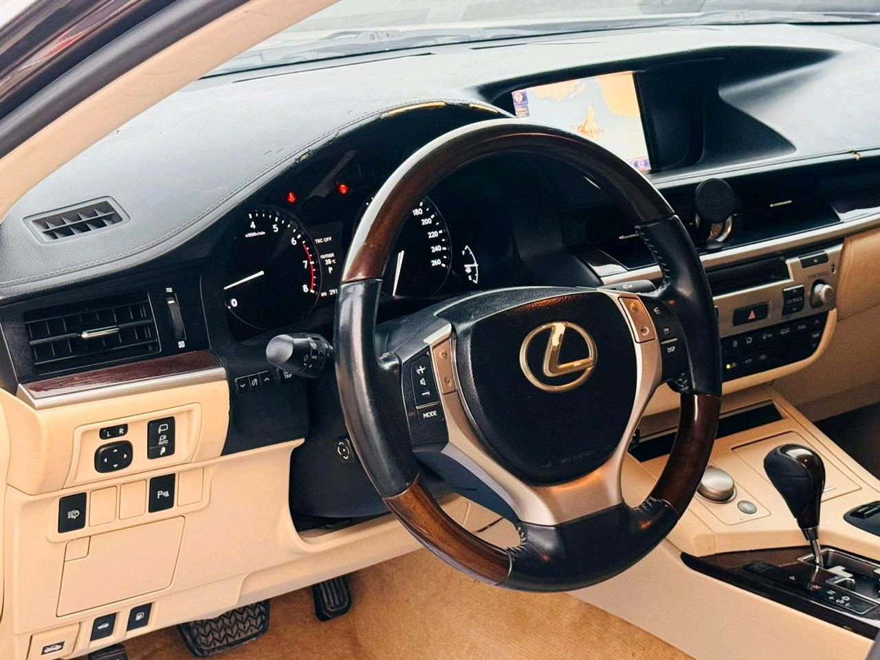 Lexus ES-Series - Image 6