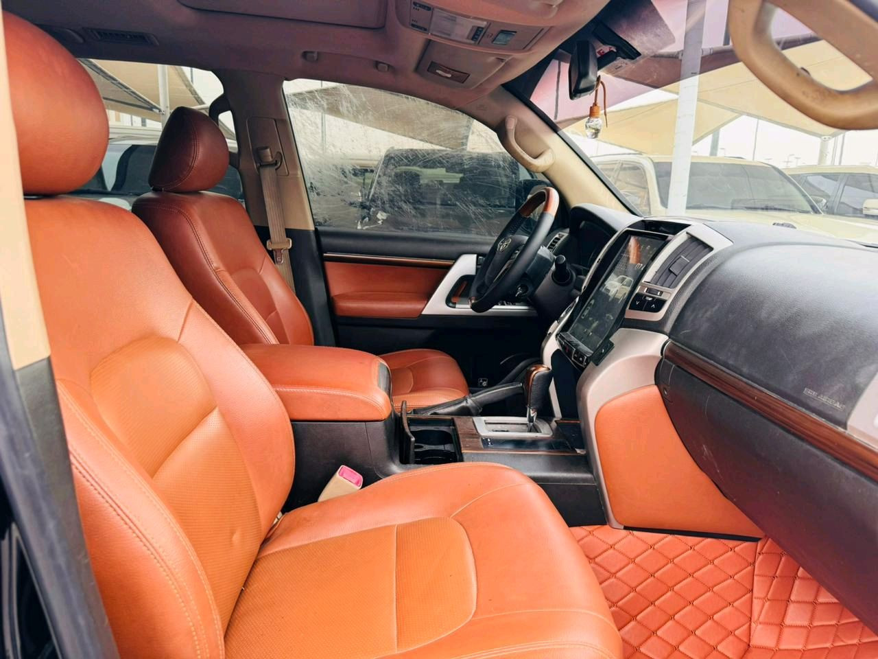 Toyota Land Cruiser - Image 8
