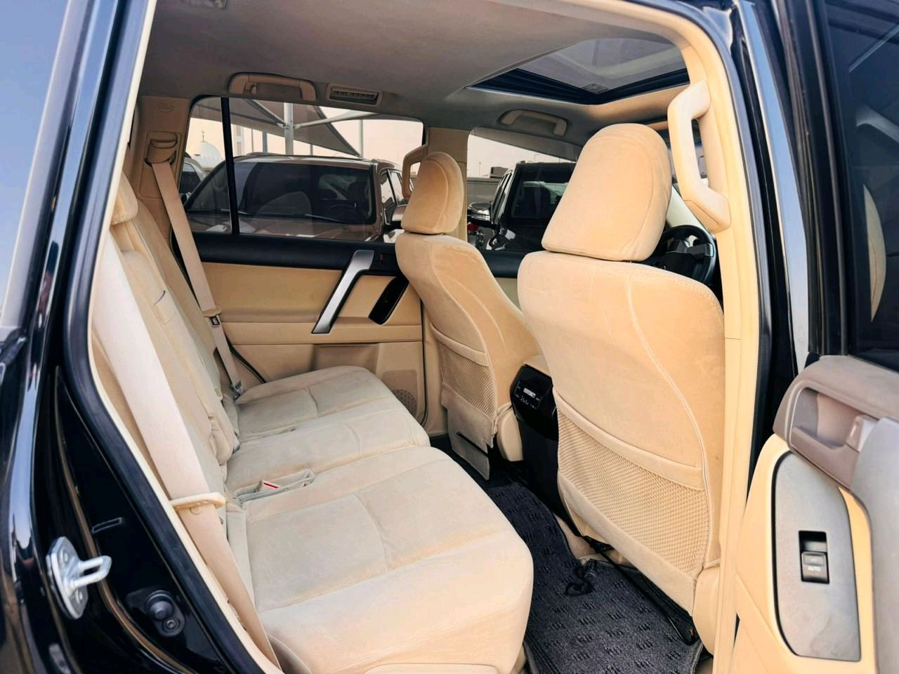 Toyota Prado - Image 9