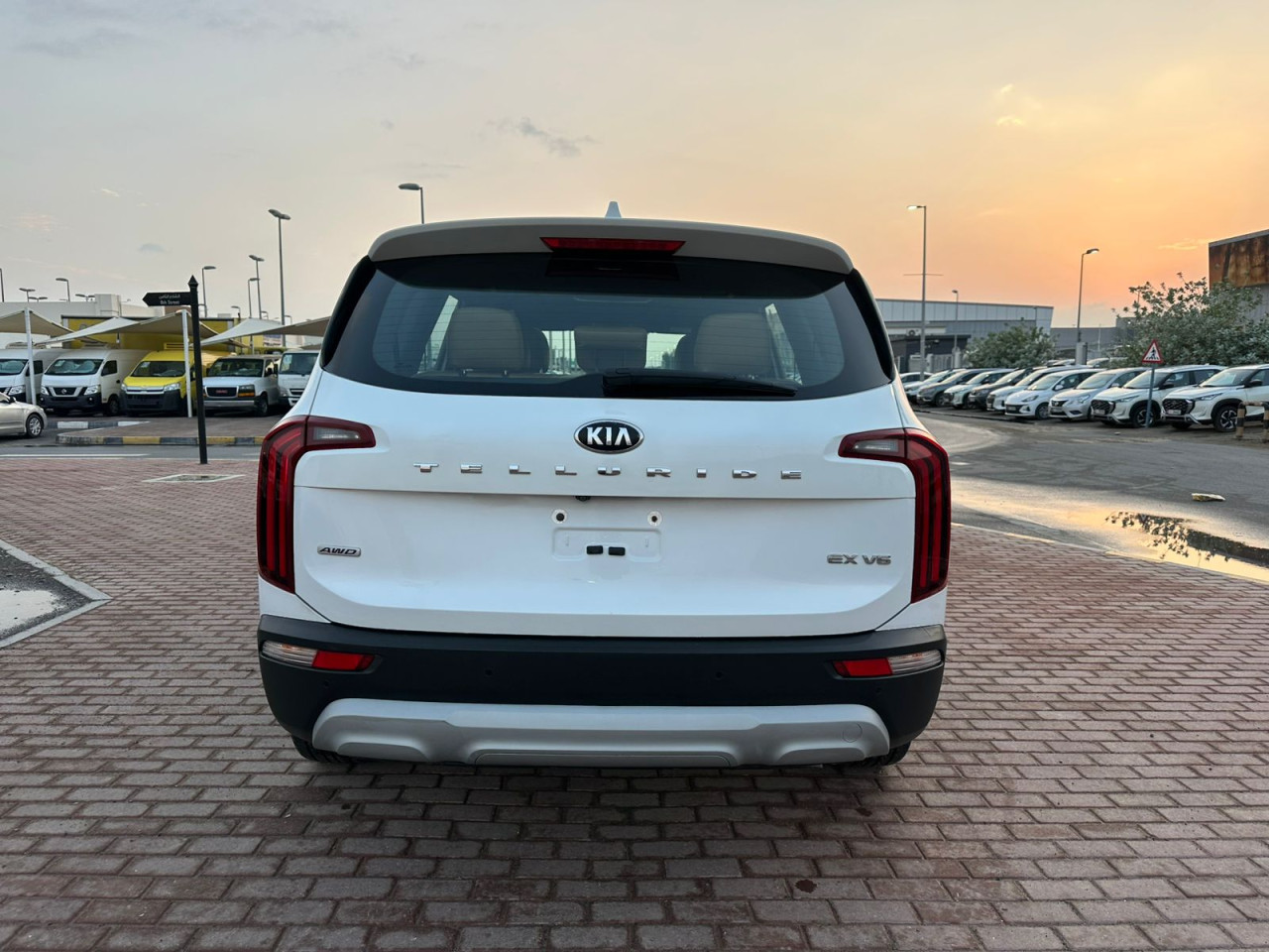 KIA Telluride - Image 3