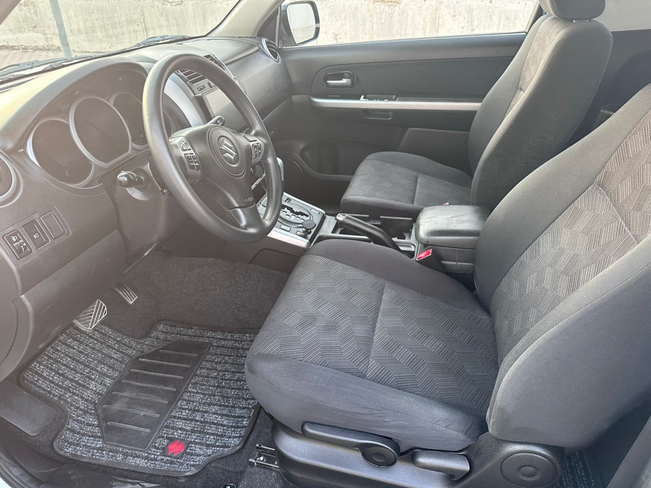 Suzuki Grand Vitara - Image 9