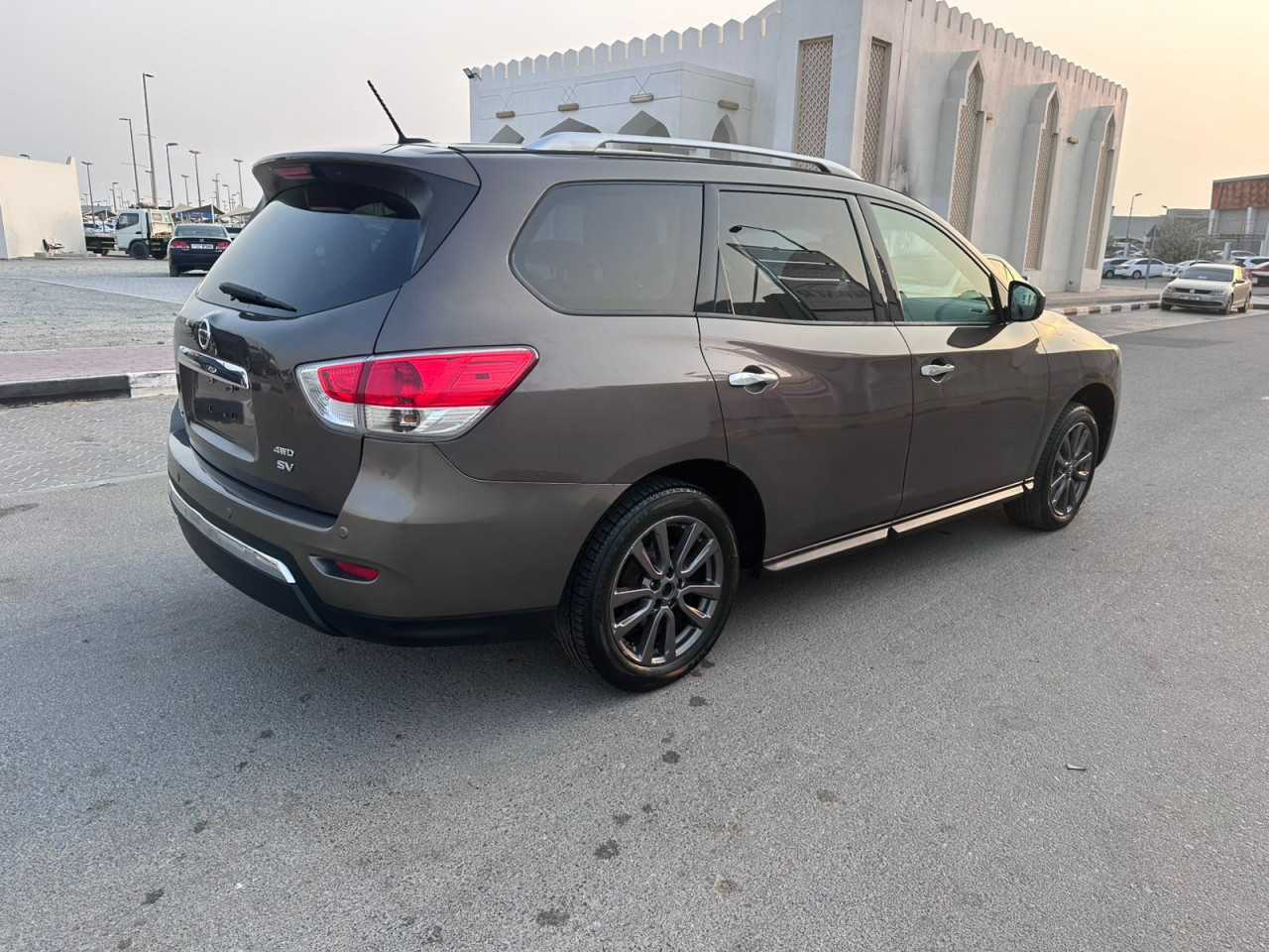Nissan Pathfinder - Image 6