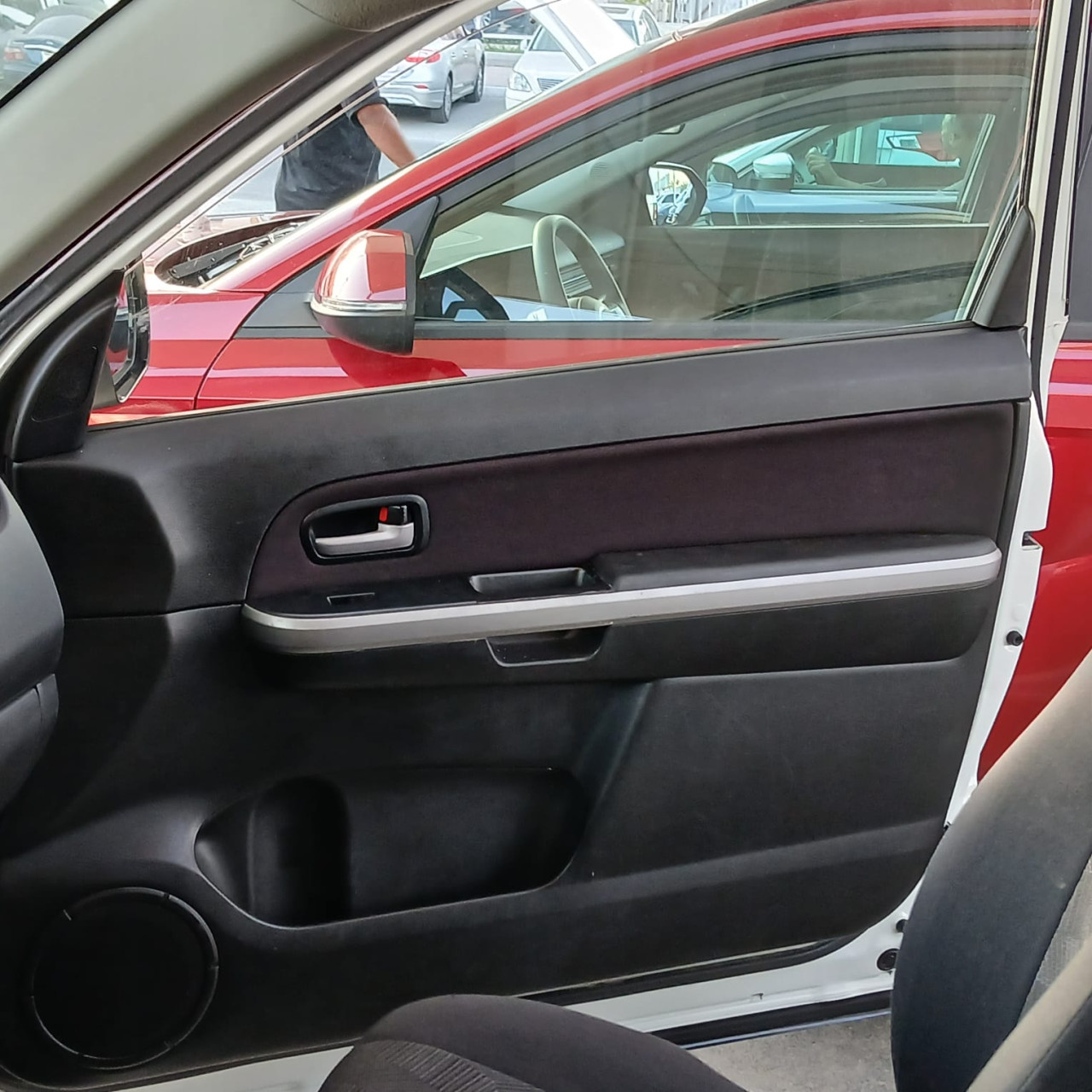 Suzuki Grand Vitara - Image 12