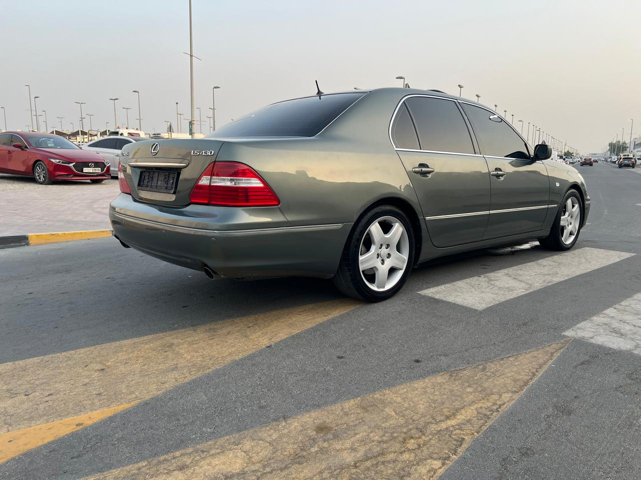 Lexus LS-Series - Image 9