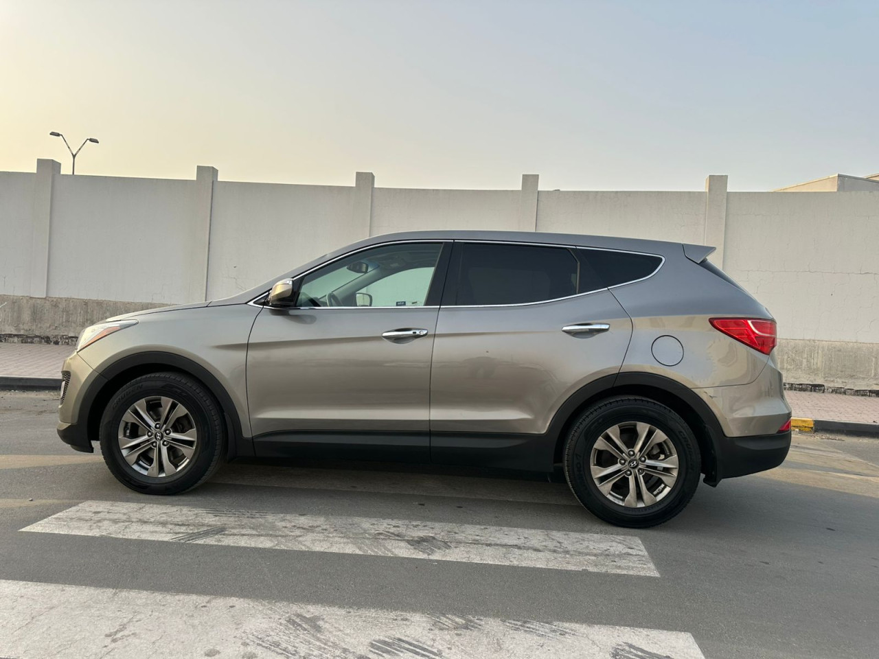 Hyundai Santa Fe - Image 9