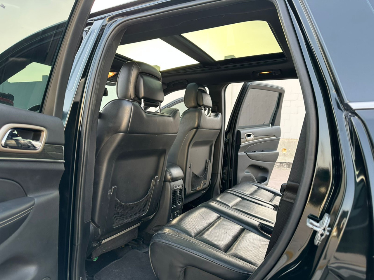 Jeep Grand Cherokee - Image 10