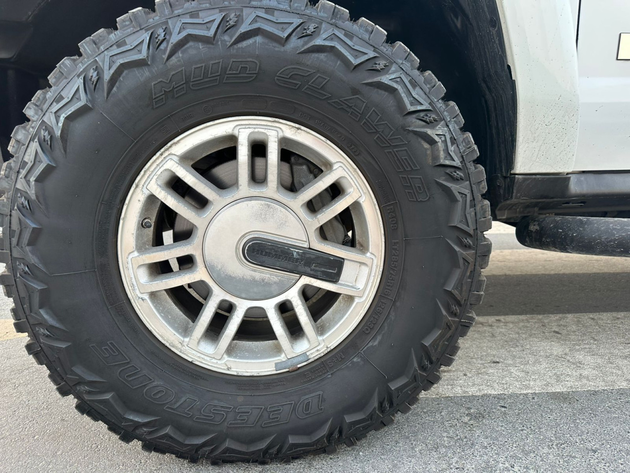 Hummer H3 - Image 11