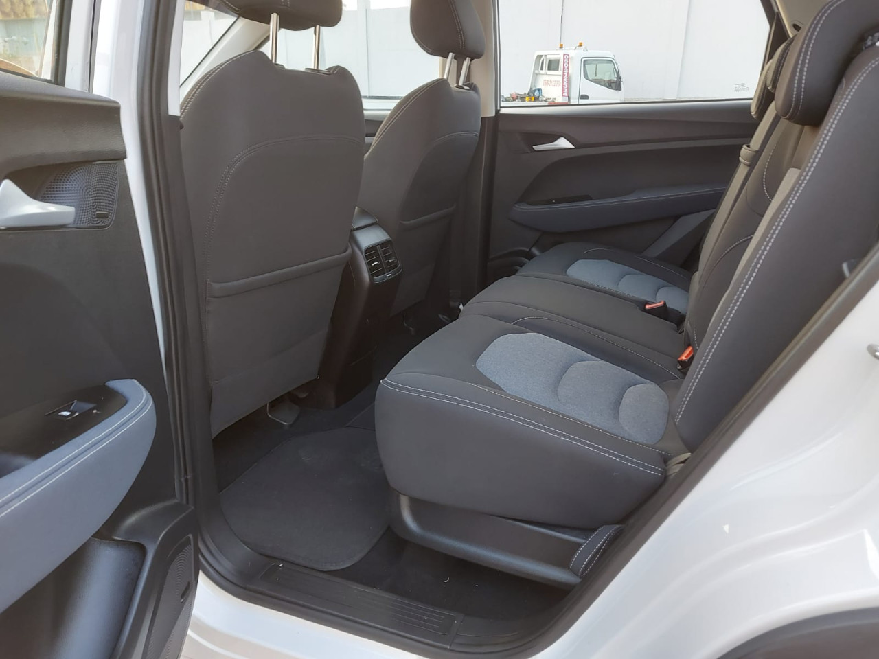 Chevrolet Captiva - Image 12