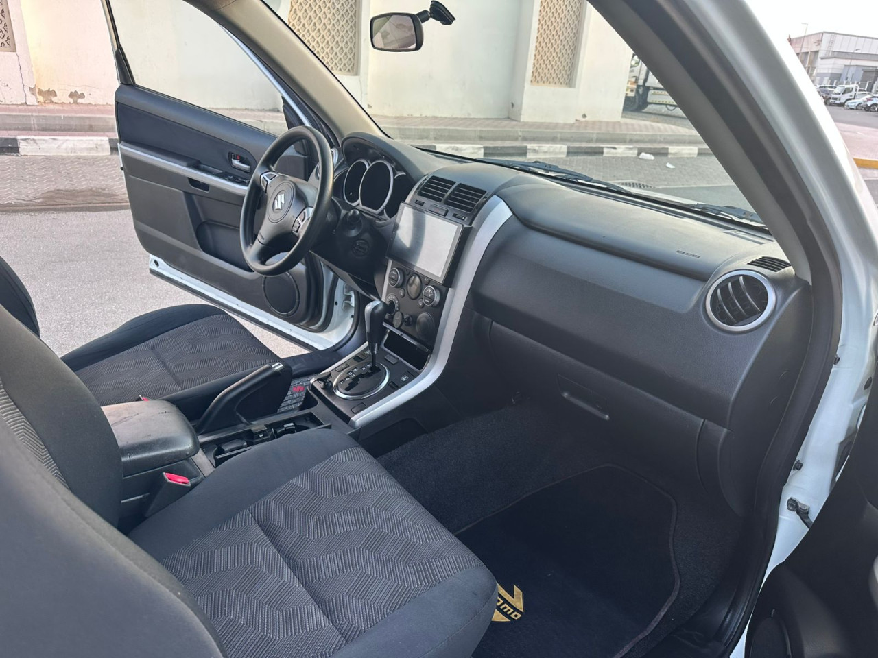 Suzuki Grand Vitara - Image 10