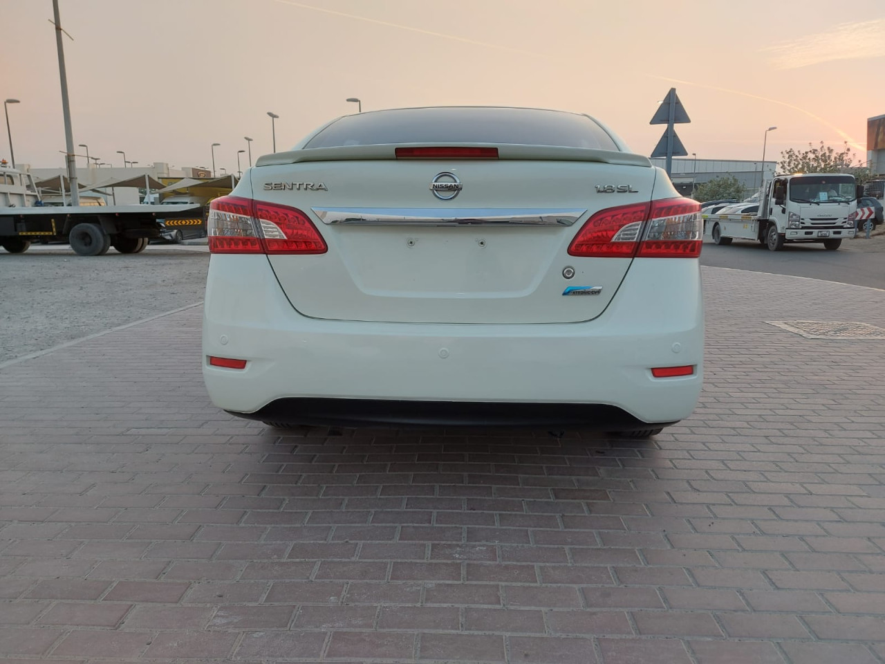 Nissan Sentra - Image 2