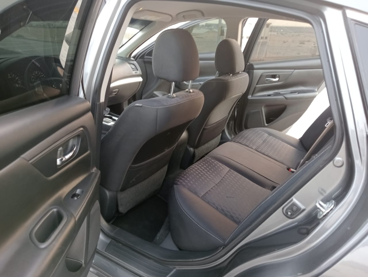 Nissan Altima - Image 10