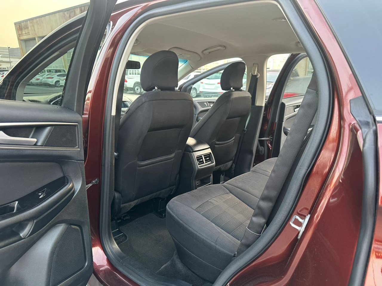 Ford Edge - Image 8