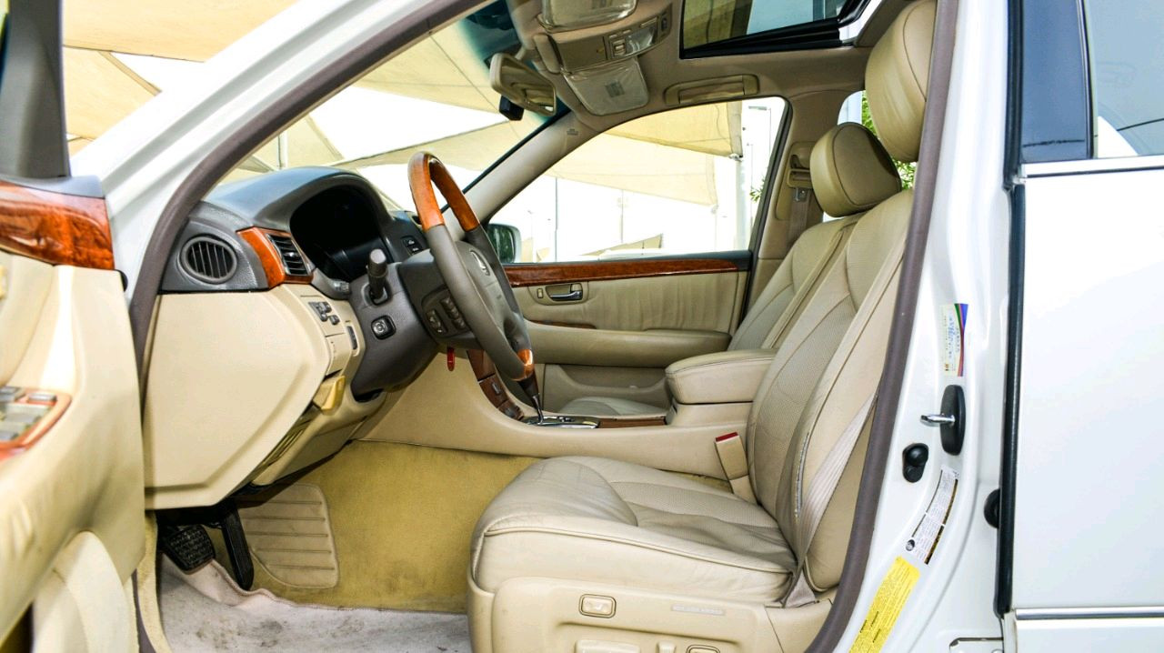 Lexus LS-Series - Image 10