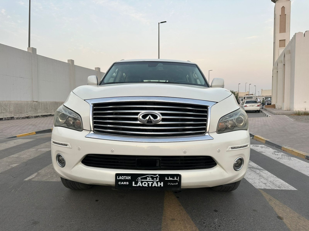 Infiniti QX80