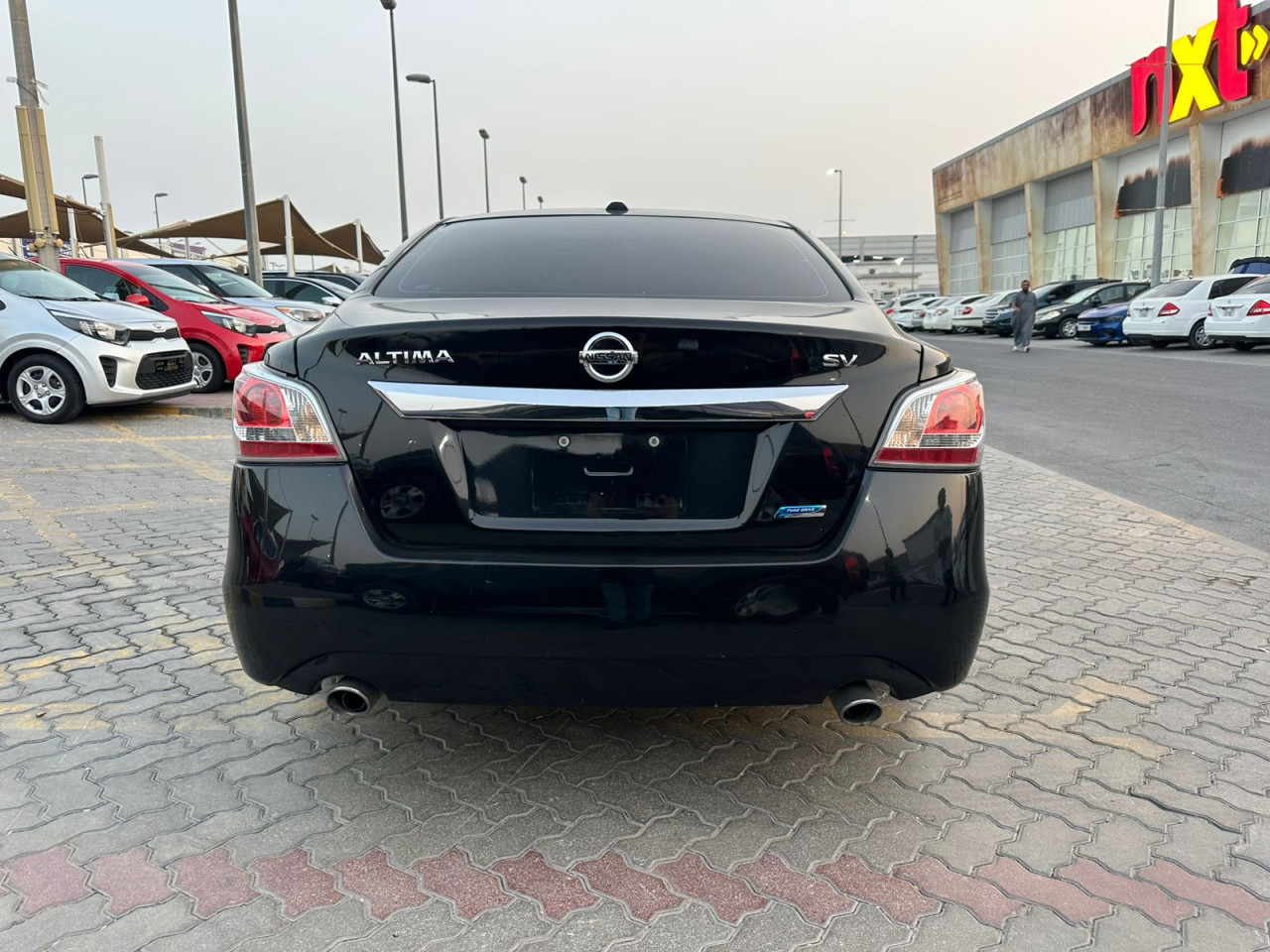 Nissan Altima - Image 3