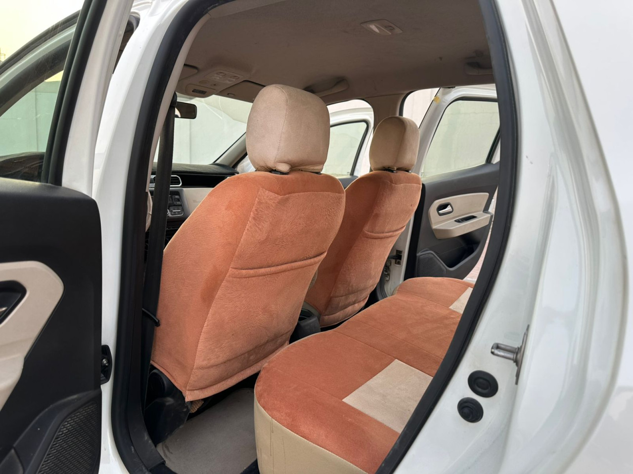 Renault Duster - Image 10