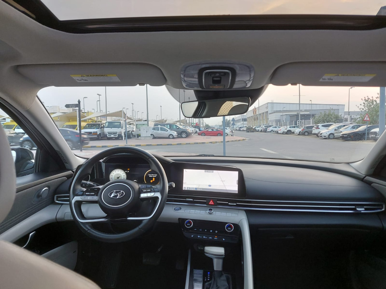 Hyundai Elantra - Image 8