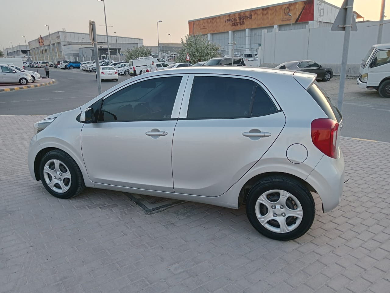 KIA Picanto - Image 5