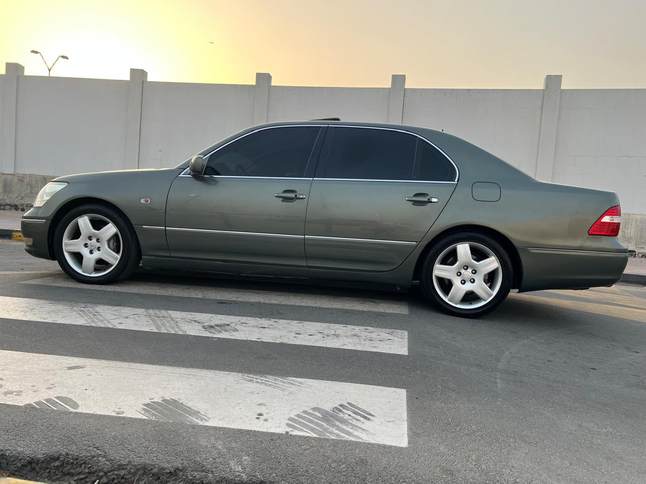 Lexus LS-Series - Image 6