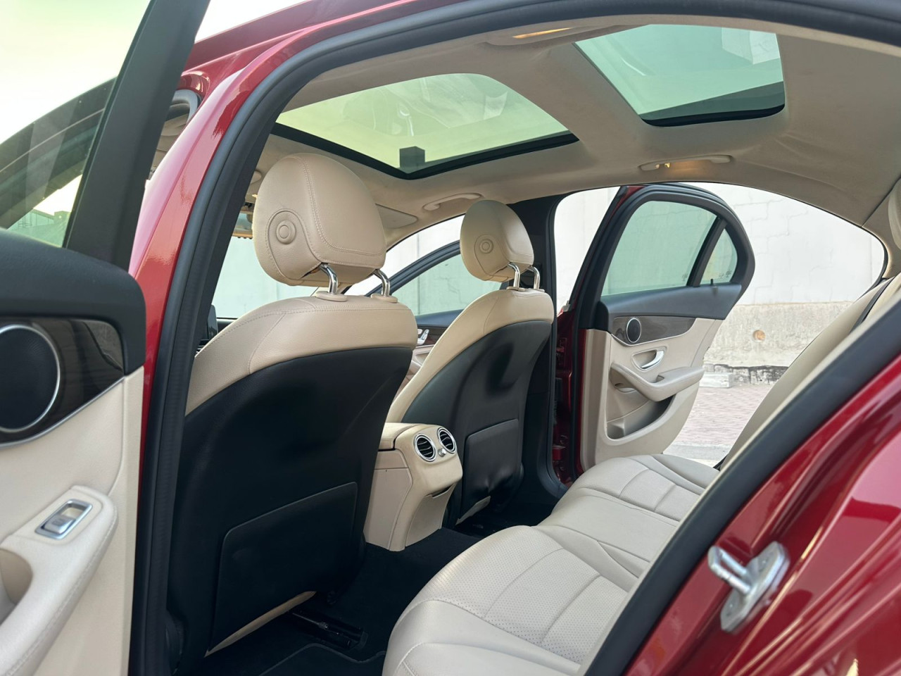 Mercedes Benz C-Class - Image 8