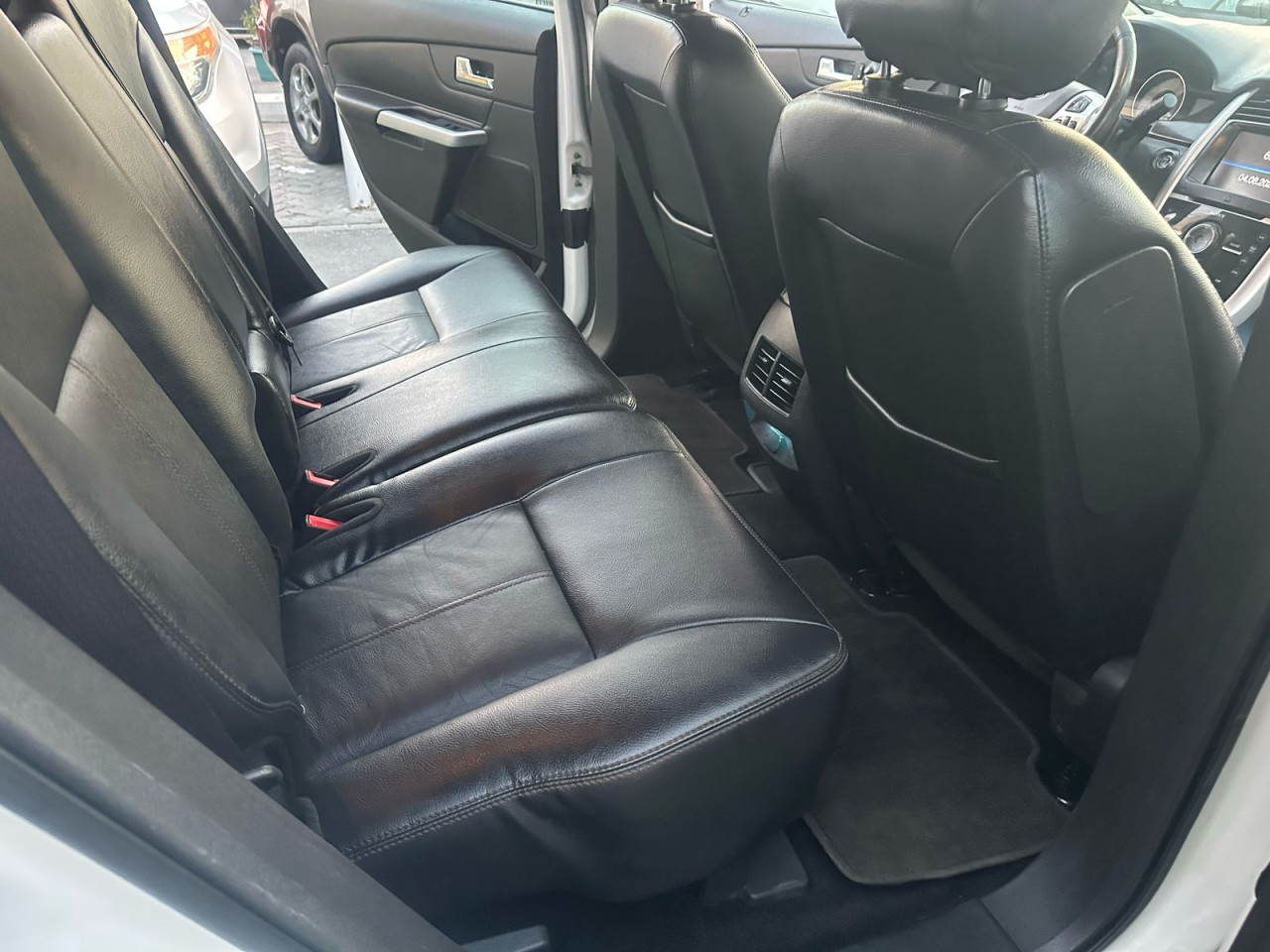Ford Edge - Image 11