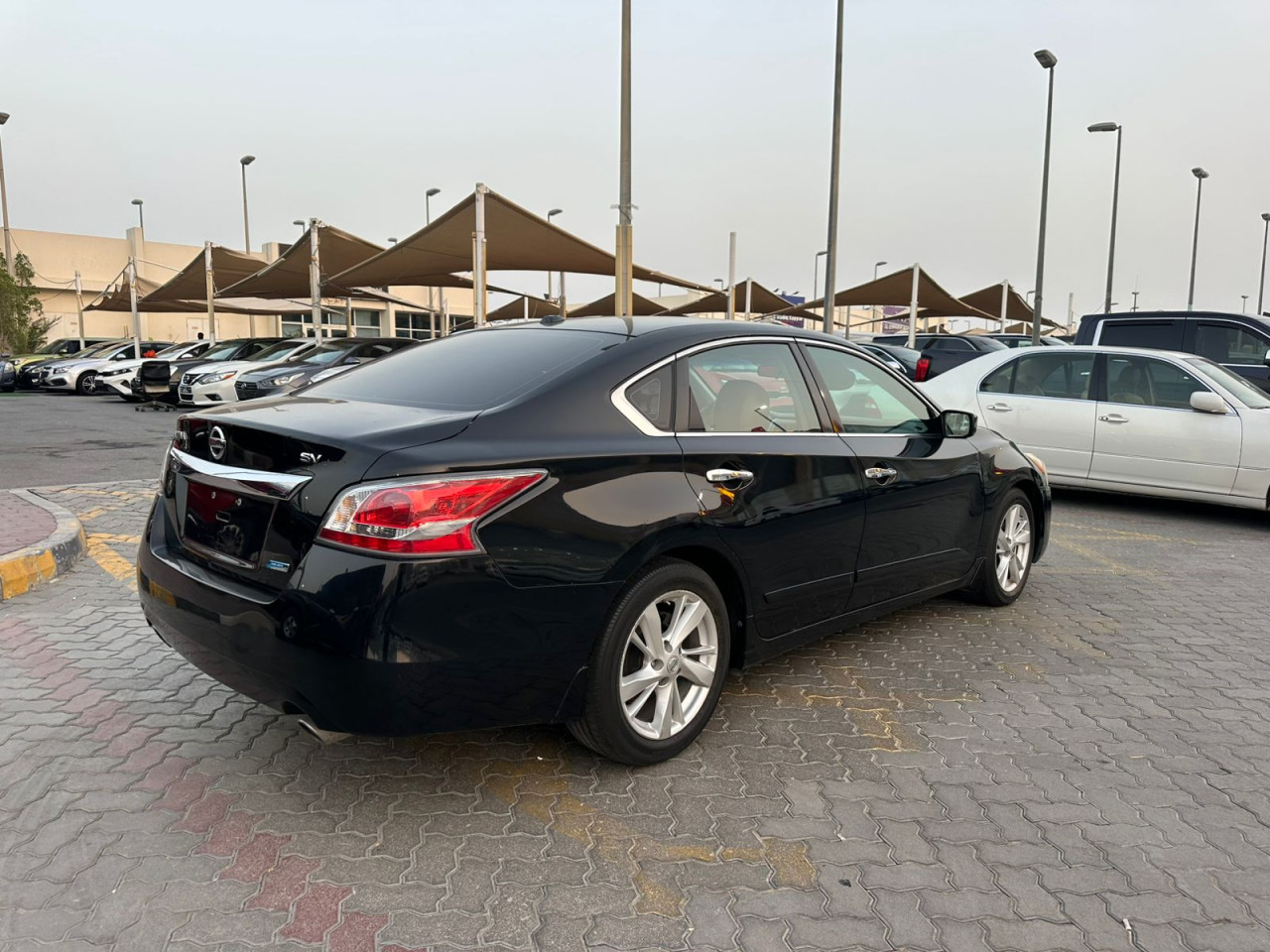 Nissan Altima - Image 6